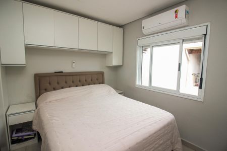 Casa à venda com 60m², 2 quartos e 2 vagas Casa à venda com 60m², 2 quartos e 2 vagasQuarto 1