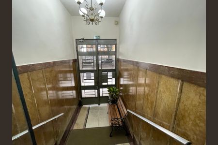 Apartamento para alugar com 65m², 2 quartos e sem vagaSala