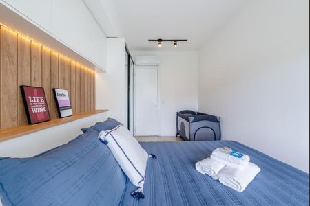 Quarto de apartamento à venda com 1 quarto, 54m² em Petrópolis, Porto Alegre