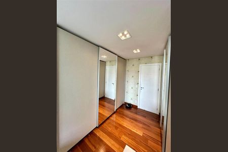 Apartamento à venda com 195m², 4 quartos e 3 vagas