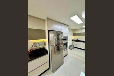 Apartamento à venda com 195m², 4 quartos e 3 vagas