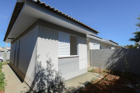 Casa de condomínio para alugar com 60m², 2 quartos e 2 vagasQuintal