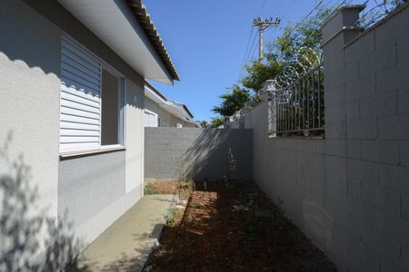 Casa de condomínio para alugar com 60m², 2 quartos e 2 vagasQuintal