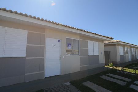 Casa de condomínio para alugar com 60m², 2 quartos e 2 vagasPlaquinha - Adesivo