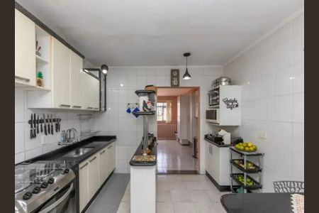 Cozinha de casa para alugar com 3 quartos, 300m² em Vila Nina, São Paulo