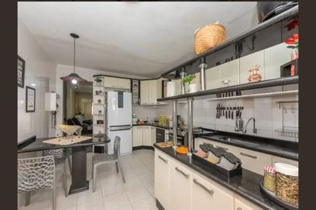 Cozinha de casa para alugar com 3 quartos, 300m² em Vila Nina, São Paulo