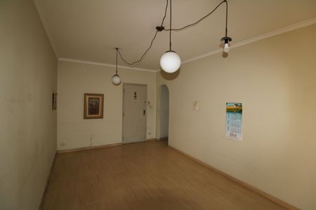 Apartamento à venda com 120m², 2 quartos e 1 vagaSala