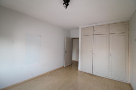 Apartamento à venda com 120m², 2 quartos e 1 vagaQuarto 2