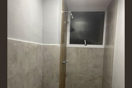 Banheiro Social de apartamento para alugar com 2 quartos, 42m² em Guaratiba, Rio de Janeiro