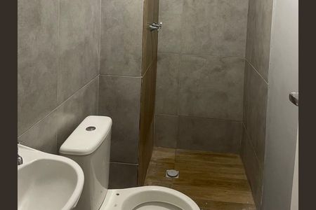 Banheiro Social de apartamento para alugar com 2 quartos, 42m² em Guaratiba, Rio de Janeiro