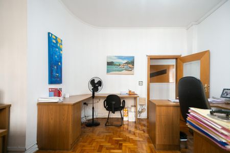 Apartamento à venda com 208m², 4 quartos e sem vaga