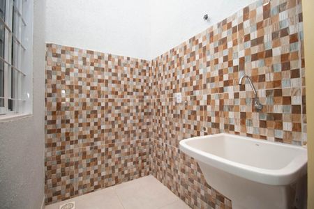 Casa para alugar com 55m², 1 quarto e 1 vagaÁrea de Serviço