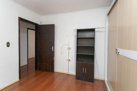 Casa à venda com 500m², 4 quartos e 3 vagas Casa à venda com 500m², 4 quartos e 3 vagasQuarto 1