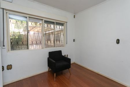 Casa à venda com 500m², 4 quartos e 3 vagas Casa à venda com 500m², 4 quartos e 3 vagasQuarto 1