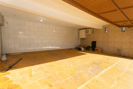 Casa à venda com 500m², 4 quartos e 3 vagas Casa à venda com 500m², 4 quartos e 3 vagasGaragem