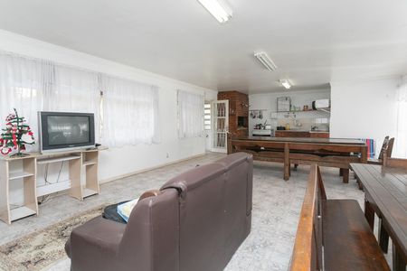 Casa à venda com 500m², 4 quartos e 3 vagas Casa à venda com 500m², 4 quartos e 3 vagasTerraço