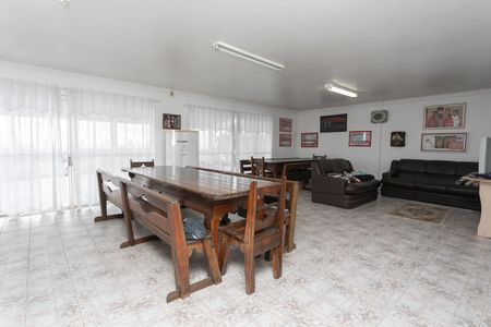 Casa à venda com 500m², 4 quartos e 3 vagas Casa à venda com 500m², 4 quartos e 3 vagasTerraço