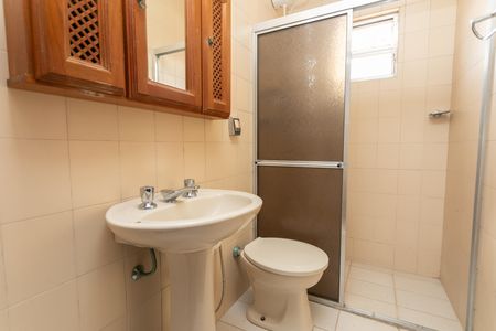Casa à venda com 500m², 4 quartos e 3 vagas Casa à venda com 500m², 4 quartos e 3 vagasBanheiro Suite 1