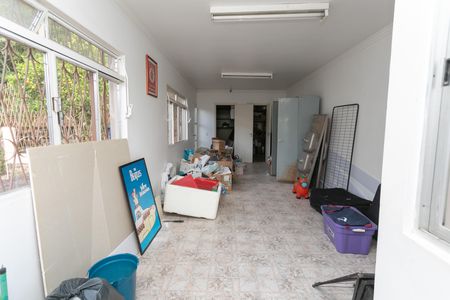 Casa à venda com 500m², 4 quartos e 3 vagas Casa à venda com 500m², 4 quartos e 3 vagasTerraço