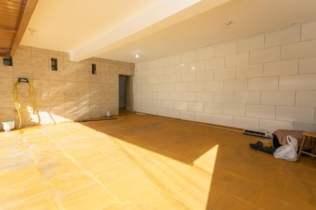 Casa à venda com 500m², 4 quartos e 3 vagas Casa à venda com 500m², 4 quartos e 3 vagasGaragem