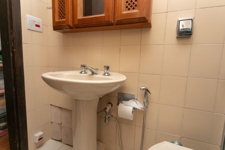 Casa à venda com 500m², 4 quartos e 3 vagas Casa à venda com 500m², 4 quartos e 3 vagasBanheiro Suite 1