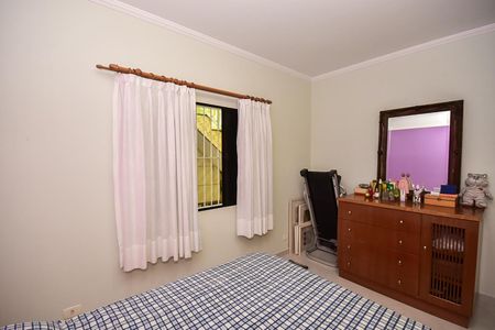 Casa à venda com 125m², 3 quartos e 2 vagasSuíte