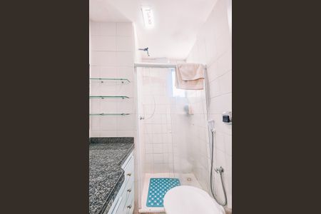 Banheiro de apartamento para alugar com 1 quarto, 45m² em Rio Vermelho, Salvador
