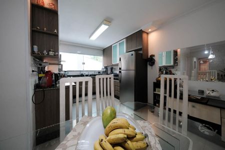 Casa à venda com 250m², 4 quartos e 4 vagasCozinha