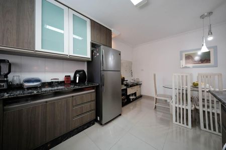 Casa à venda com 250m², 4 quartos e 4 vagasCozinha