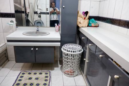 Casa à venda com 151m², 4 quartos e 3 vagas Casa à venda com 151m², 4 quartos e 3 vagasBanheiro da Suíte 2