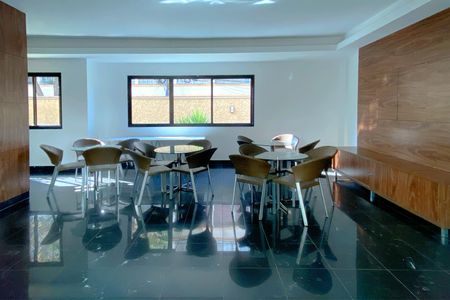 Apartamento para alugar com 100m², 3 quartos e 2 vagasÁrea comum - Salão de festas