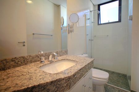 Apartamento para alugar com 100m², 3 quartos e 2 vagasBanheiro da Suíte