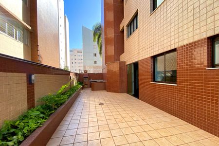 Apartamento para alugar com 100m², 3 quartos e 2 vagasÁrea comum - pátio