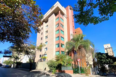 Apartamento para alugar com 100m², 3 quartos e 2 vagasFachada