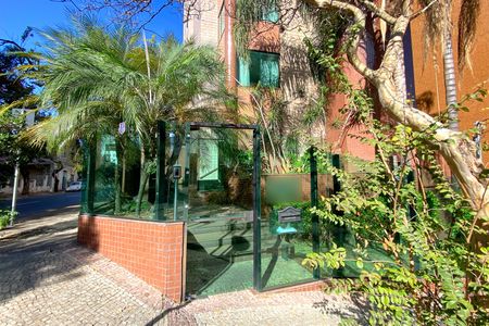 Apartamento para alugar com 100m², 3 quartos e 2 vagasFachada