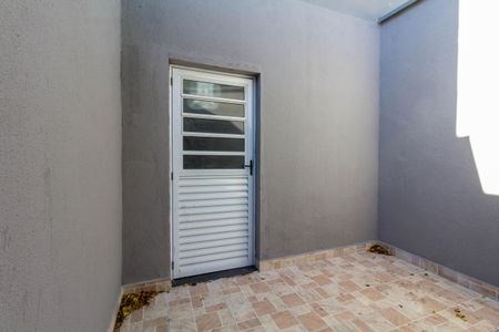 Apartamento à venda com 38m², 1 quarto e sem vagaQuintal