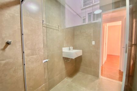 Apartamento para alugar com 100m², 3 quartos e sem vagaBanheiro 