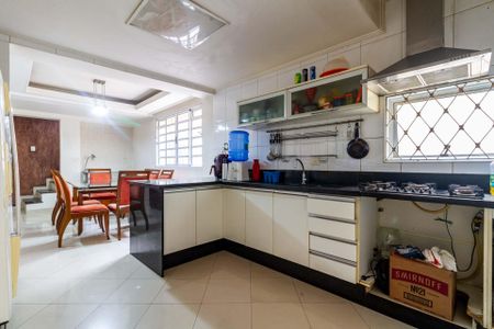 Casa à venda com 115m², 3 quartos e 2 vagasCozinha