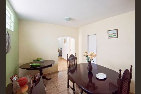 Casa à venda com 360m², 6 quartos e 6 vagas Casa à venda com 360m², 6 quartos e 6 vagasSala 2