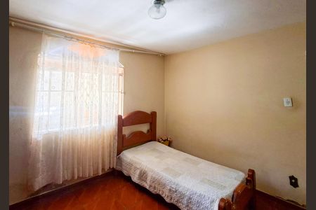 Casa à venda com 360m², 6 quartos e 6 vagas Casa à venda com 360m², 6 quartos e 6 vagasQuarto 1