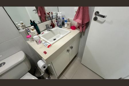 Apartamento à venda com 181m², 3 quartos e 2 vagasBanheiro social