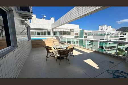 Apartamento à venda com 181m², 3 quartos e 2 vagasCobertura
