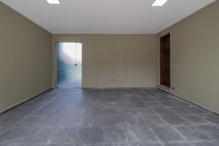 Casa para alugar com 220m², 3 quartos e 4 vagas Casa para alugar com 220m², 3 quartos e 4 vagasGaragem