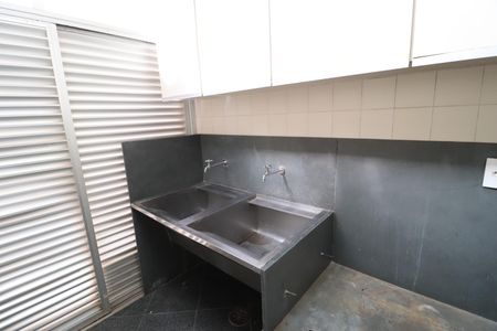 Casa para alugar com 450m², 4 quartos e 10 vagasÁrea de Serviço