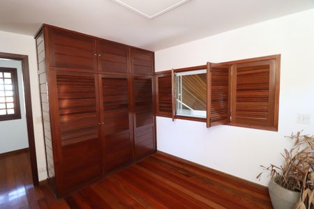 Casa para alugar com 450m², 4 quartos e 10 vagasQuarto 1