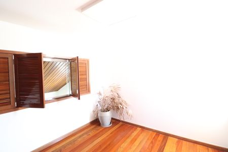 Casa para alugar com 450m², 4 quartos e 10 vagasQuarto 1