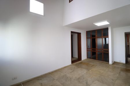 Casa para alugar com 450m², 4 quartos e 10 vagasSala 3