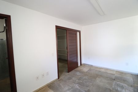 Casa para alugar com 450m², 4 quartos e 10 vagasSuíte 1