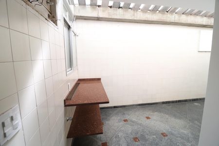 Casa para alugar com 450m², 4 quartos e 10 vagasÁrea de Serviço