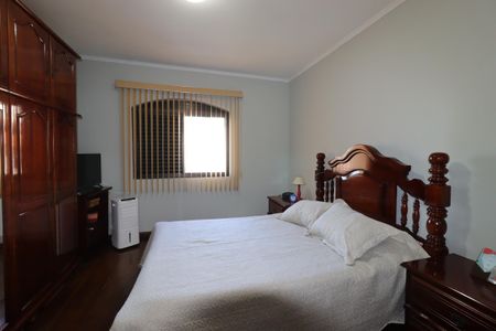 Casa à venda com 199m², 3 quartos e 2 vagasSuíte